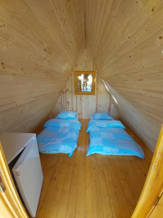 ホテル Glamping Hiske Petrin トールミン エクステリア 写真