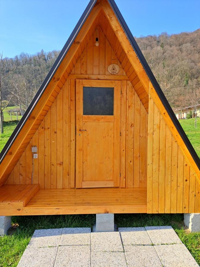 ホテル Glamping Hiske Petrin トールミン エクステリア 写真